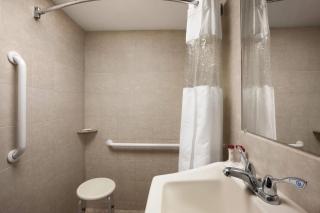 Ramada by Wyndham Rockville Centre - Rockville Centre - 6