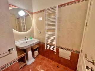 Casa degli Artisti, a spacious apartment in the center - 2