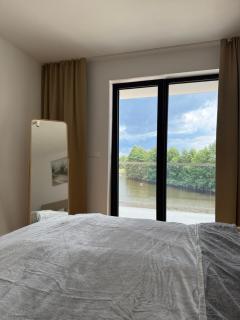 Luxapartments - Lake View Apartment 202 in Penati Golf Resort - Šajdíkove Humence - 3