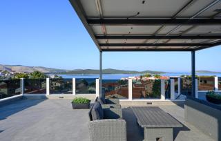 Gorgeous Apartment In Zaboric-Brodarica With Wifi - 5