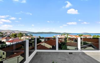 Gorgeous Apartment In Zaboric-Brodarica With Wifi - Zaboric - 3