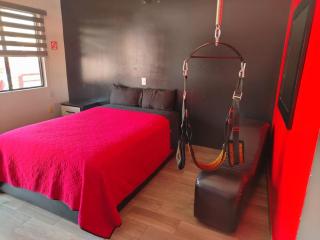 Lizvan Hotel-Motel - 2
