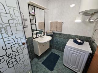 Apartmani Totic - Njivice - 1