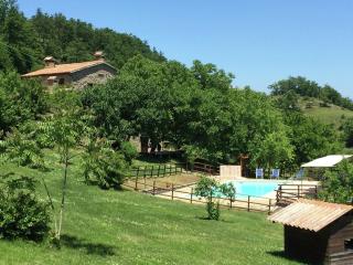 Farmhouse in Apecchio with Swimming Pool, Terrace, Garden - Apecchio - 5