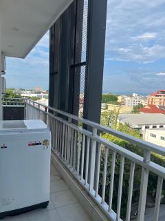 Convenient 2BR Apartment Near Nimman #A703 - Chiang Mai - 2