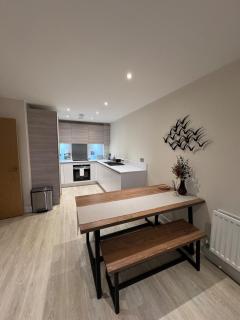 Cosy & Homely Stay in Maidenhead - Maidenhead - 6