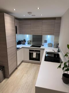 Cosy & Homely Stay in Maidenhead - Maidenhead - 7