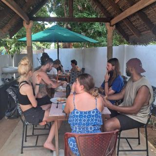 Trinco Chill Zone Hostel - Trincomalee - 9