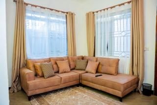 Salama Creek Hideout-Breakfast,Fast WiFi& Backyard - Dar es Salaam - 0