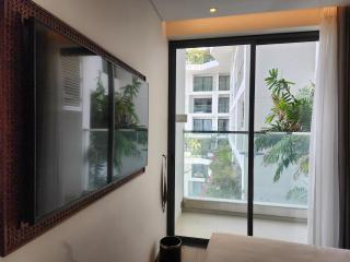 Elite Apartment - Resort Pool & Gym by Center HCMC - Ho Chi Minh City - 4