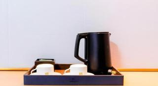 Borrman Hotel Zhuhai Gongbei Port Fuhuali Light Rail - 1