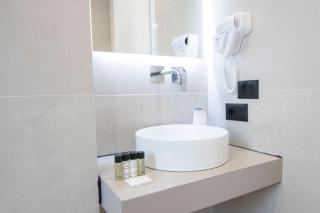 Mina Luxury Rooms - Tirana - 9