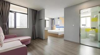 7 Days Inn Wuhan Huaqiaocheng Happy Valley - Wuhan - 2