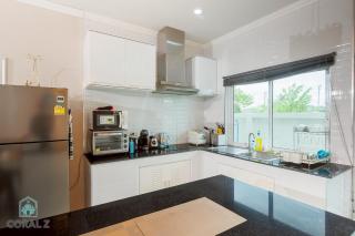 Coral Z Pool Villa Hua Hin - 2