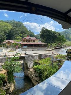 Thousands of Bottles - Hostel and Trekking - Bukit Lawang - 9