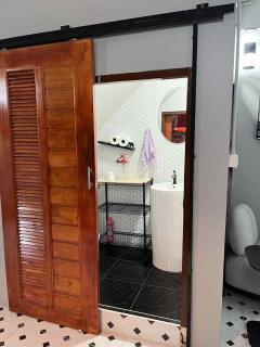 this town house will surely exceed your expectations - 6