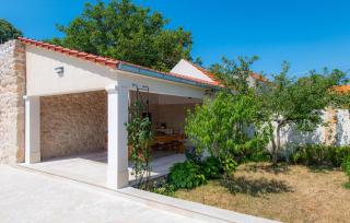 Nice Home In Cvrljevo - 1