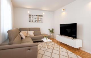 Nice Home In Cvrljevo - Čvrljevo - 8
