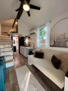 Hiker's Hideaway on The River - Cosby - 6