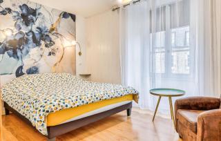 2 Bedroom Gorgeous Apartment In Carentan - 1