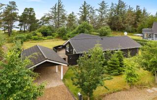 3 Bedroom Awesome Home In Tarm - 1