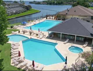 Conroe Lakefront Cottage - 9