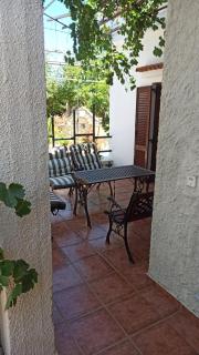 Genos suites - Stavros - 2