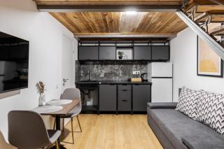Teatralna apartment with terrace - Lviv - 7
