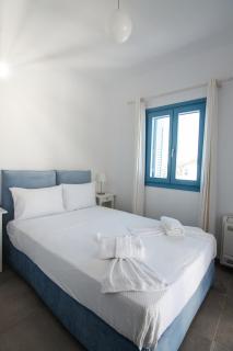 Luxury Skyrian Villas - 3