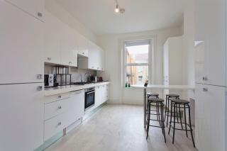 Spacious 3 Bed Apartment, NW6 - Londres - 0