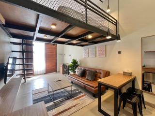 De Kamar Mezzanine - Denpasar - 2