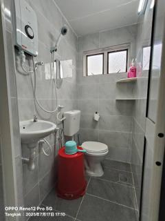 TANGKAK HOMESTAy - Tangkak - 2