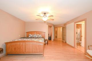 Fort Wine Burrow, Entire Private Estate Home - Distriktgemeinde Maple Ridge - 1