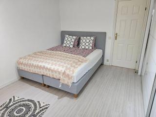 HouseSleeps7-3Br-Balcony-Garden-Bbq-Parking - Käglinge - 8