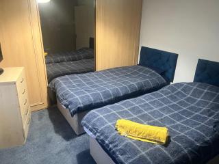 3 bedroom house ideal for contractors sleeps 6 - Glasgow - 4