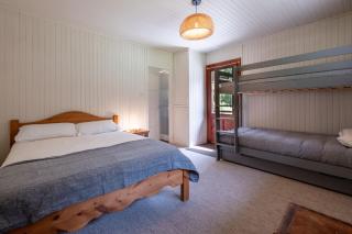 Cocooning small chaming chalet with garden - 5