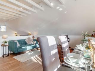 Heritage Triangle Apartment - Diss - 6