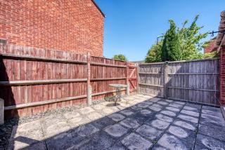 Cozy 3 bedroom house with free parking and near hospital - Walsgrave on Sowe - 2