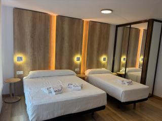 H Pelayo Isla Auto Check-In Rooms - 2