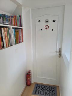 Les Hirondelles à 5 mn de l' aeroport - 1