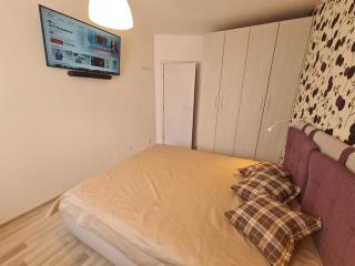 "Mir" cozy apt. - 4