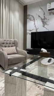 شقة مميزة بتصميم حديث - 9