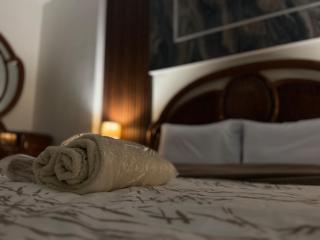 Elegant Downtown Apartment PlayStation Included - 3