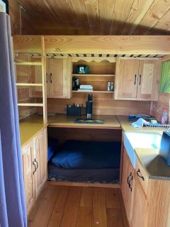 Tick Bridge cabin - Lyonshall - 8
