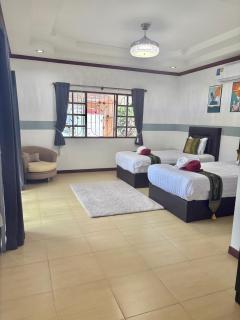 Amazing 4BR pool villa near beach Bangtao - Ban Thalat Choeng Thale - 4
