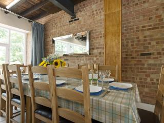 Church View - Ukc2302 - 5