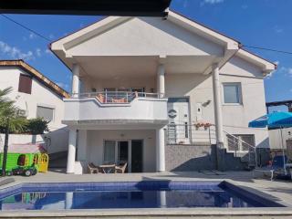 The White House - Kavadarci - 0