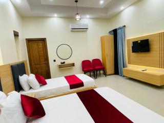Hotel Karachi Guest House - 1