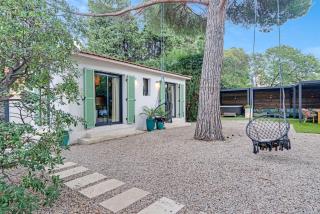 Walking distance Sandy Beach - Juan les Pins - VillaChalet EU - Villa La Mauresque & Maison des Pêcheurs - 9
