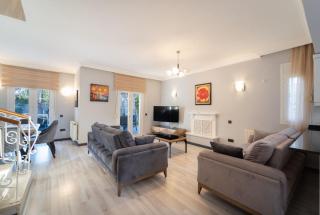 It is located in ldeniz neighborhood - 8